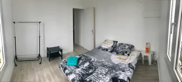 Appartement Simple Sur Argenteuil, Proche Paris Екстериор снимка